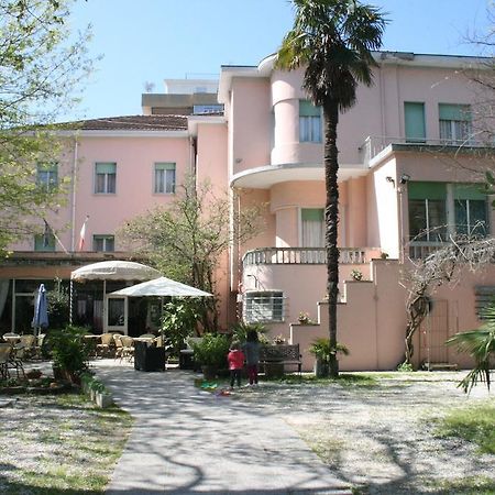 Hotel Roxy Floridiana ريميني المظهر الخارجي الصورة