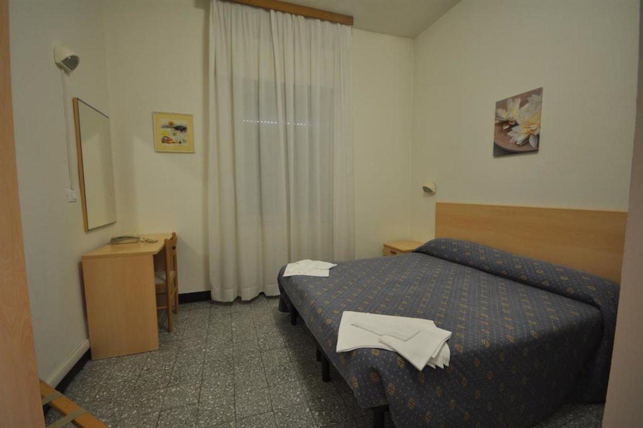 Hotel Roxy Floridiana ريميني المظهر الخارجي الصورة