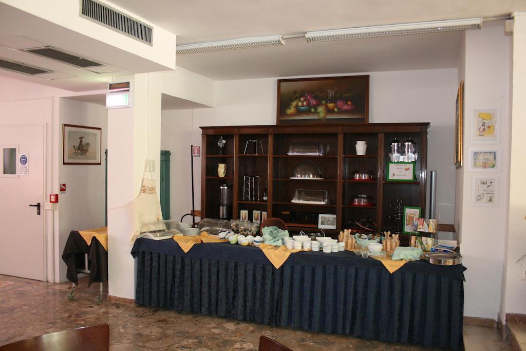 Hotel Roxy Floridiana ريميني المظهر الخارجي الصورة